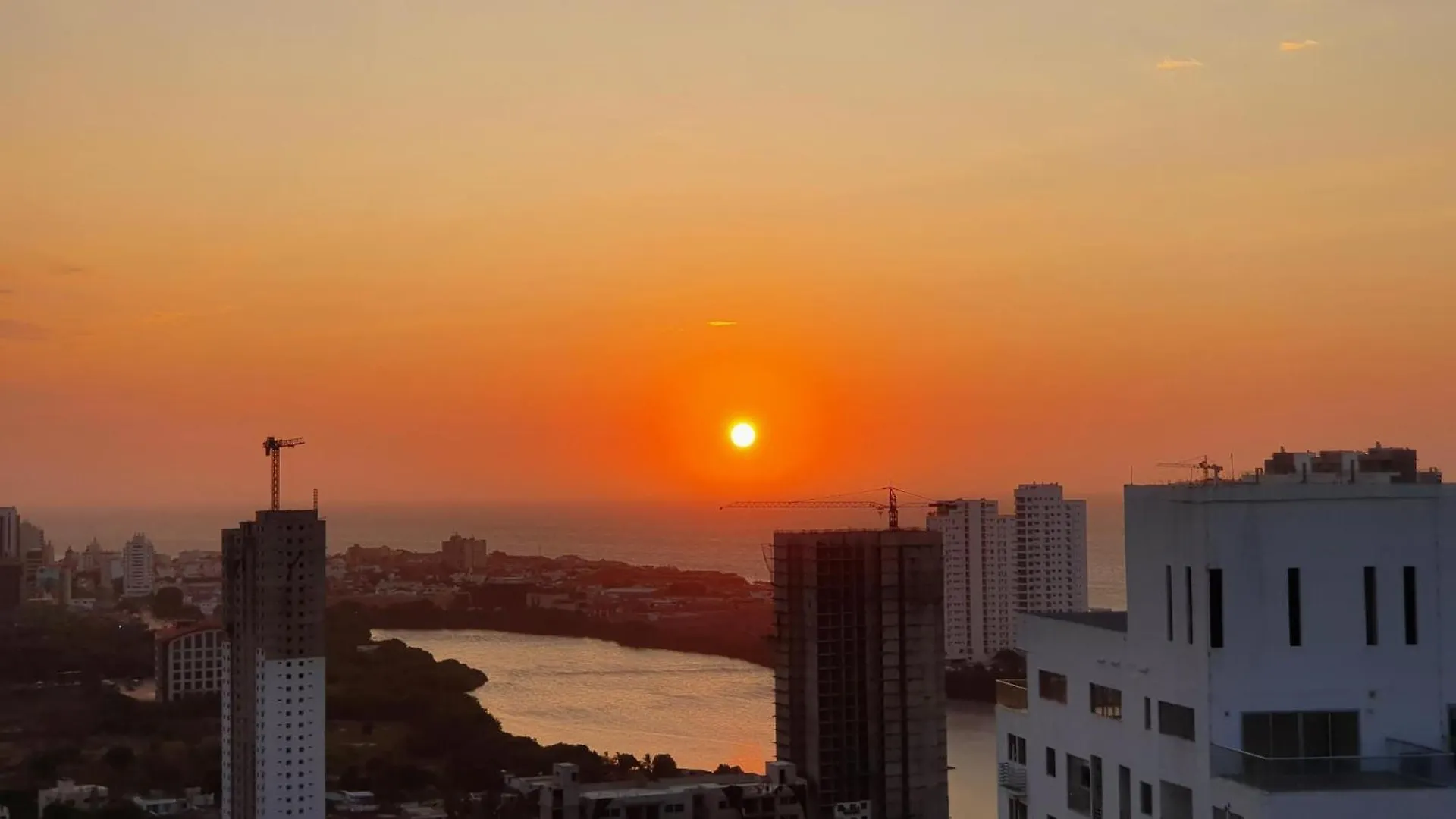 Acogedor Apto En Piso 22 Vista Al Mar Cartagena Colombia